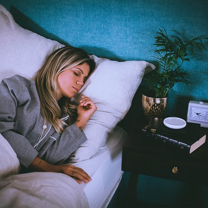 💡 Light Sleep Aid Device – Naturally Fall Asleep Faster with Breathing Light Metronome