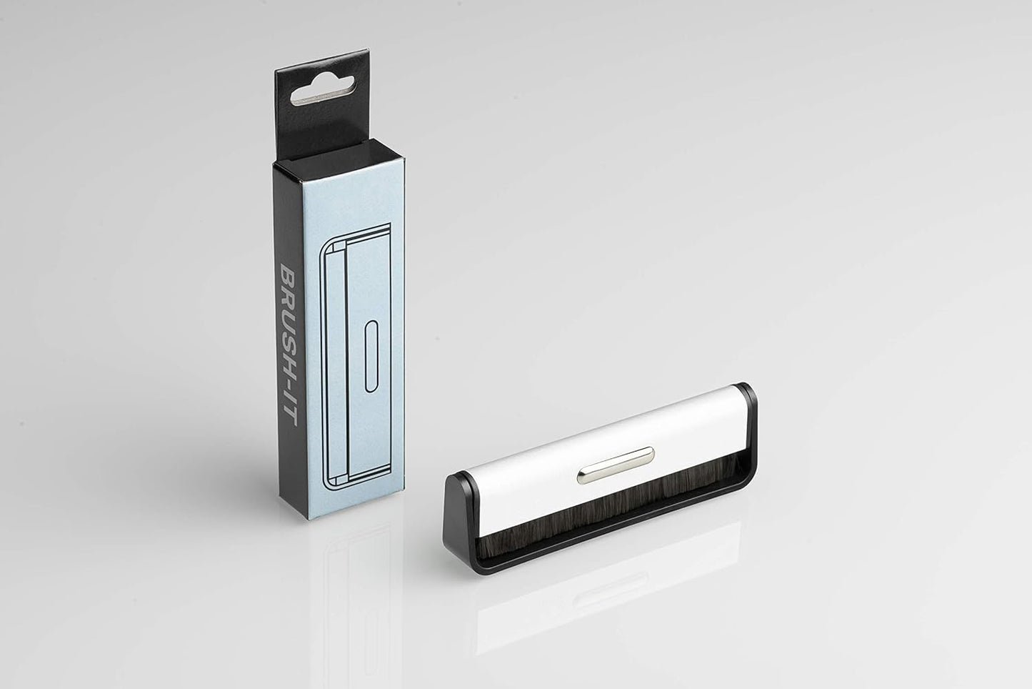 🎵 Anti-Static Record Cleaning Brush – Keep Your Vinyl Clean and Clear