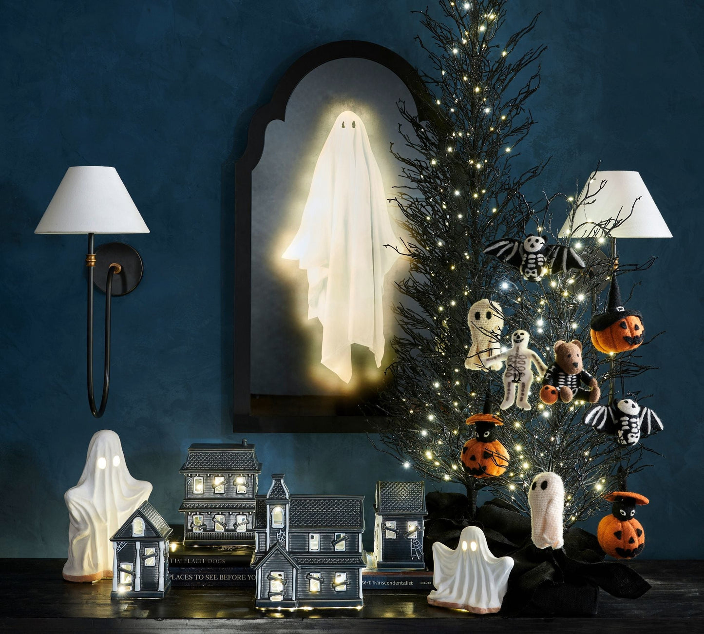 Ghost Holographic Mirror | Stunning Realistic 3D Ghost Visual Effects | Ultimate Halloween Atmosphere Creator