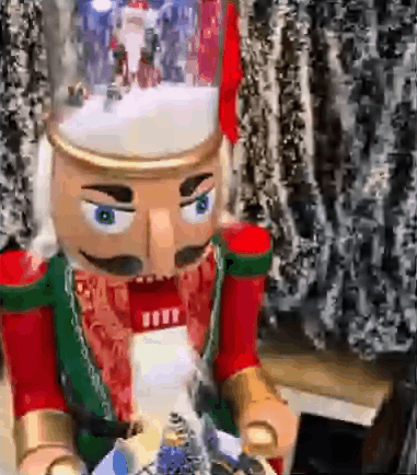 Nutcracker Train Drum & Snow Globe Hat - Animated Musical Display 🎄🚂🎵