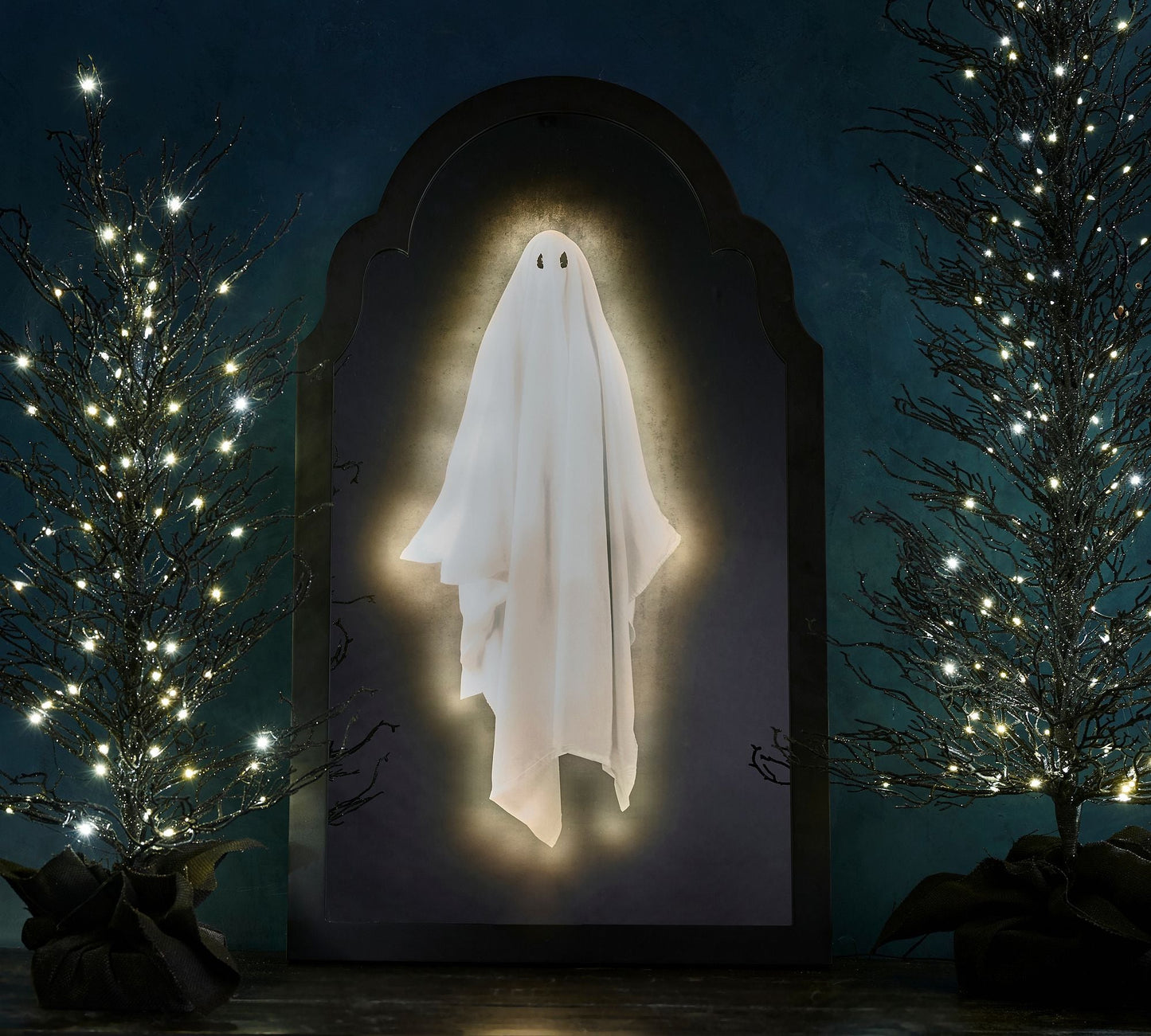Ghost Holographic Mirror | Stunning Realistic 3D Ghost Visual Effects | Ultimate Halloween Atmosphere Creator