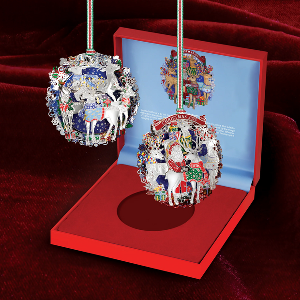 Santa's Reindeer Christmas Bauble - 3D Enamel Collectible Decoration 🦌🎄