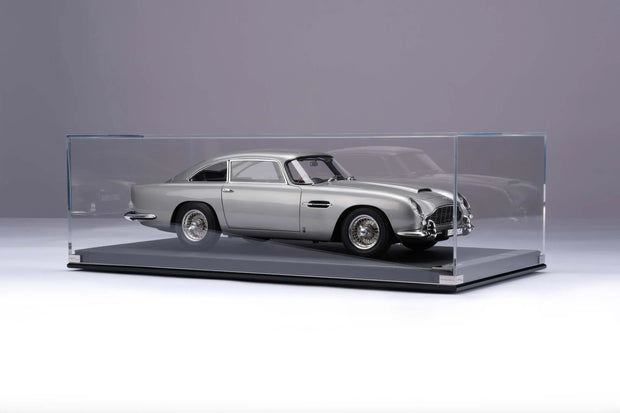 Aston Martin DB5 Vantage (1964) - 1:8 Scale Limited Edition Model 🏴‍☠️✨