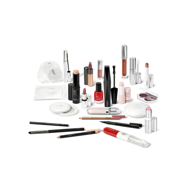 Festive Advent Calendar with Falling Snowflakes ❄️✨